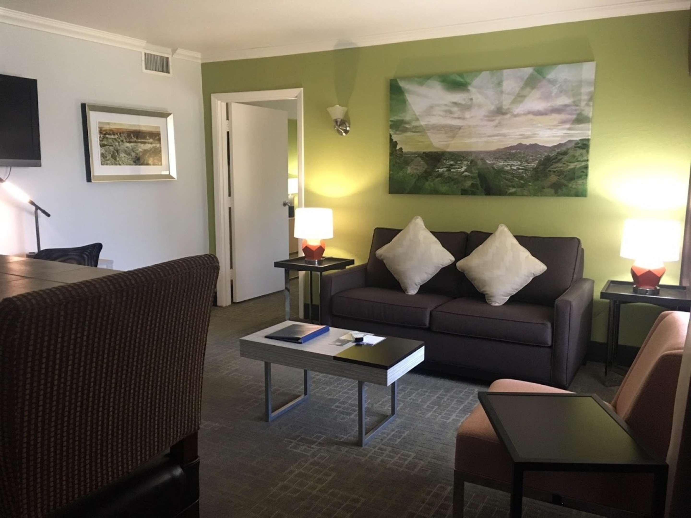 Best Western Innsuites Phoenix Hotel & Suites Exterior foto