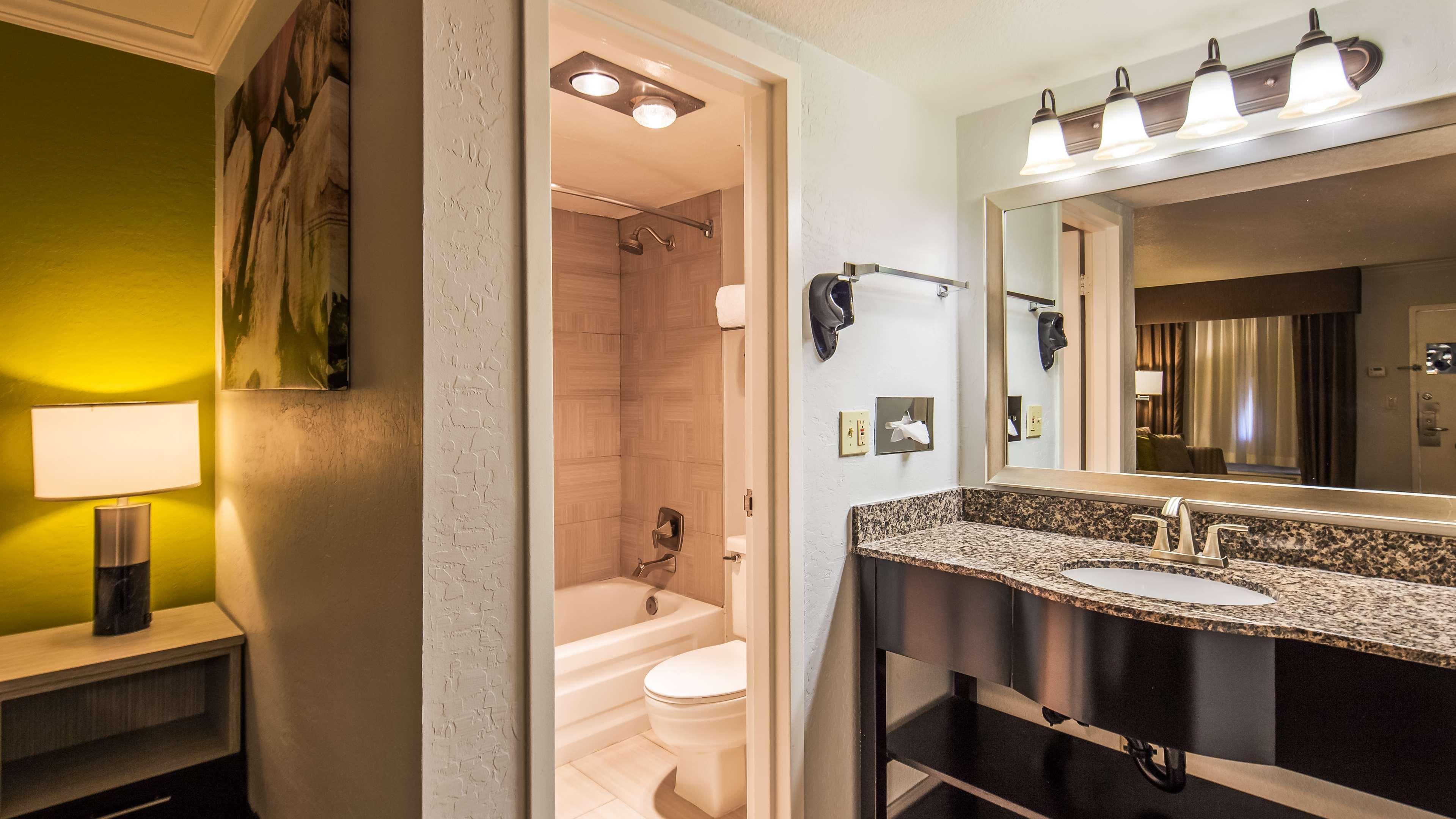 Best Western Innsuites Phoenix Hotel & Suites Exterior foto