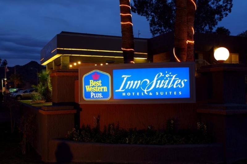 Best Western Innsuites Phoenix Hotel & Suites Exterior foto
