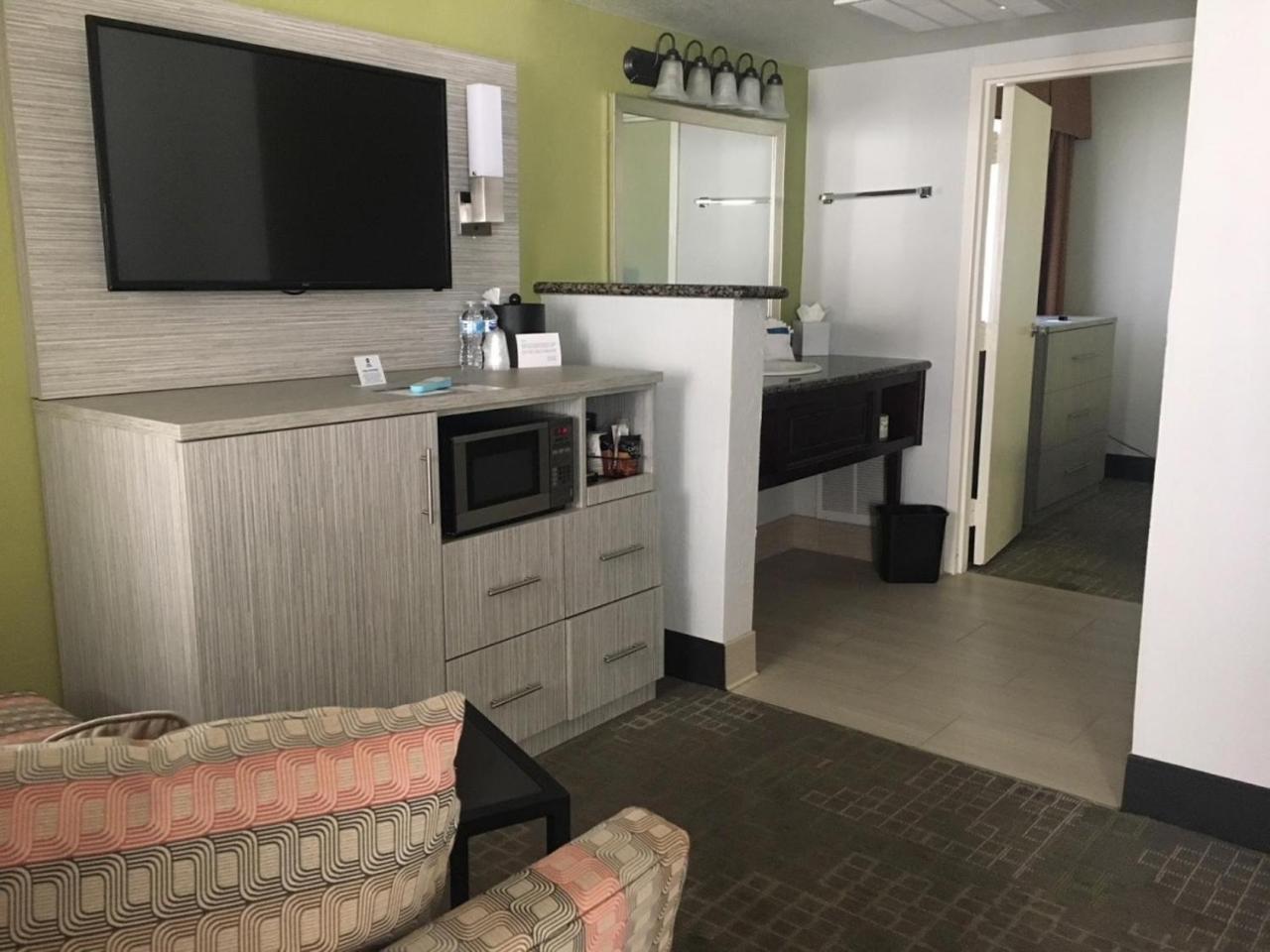 Best Western Innsuites Phoenix Hotel & Suites Exterior foto