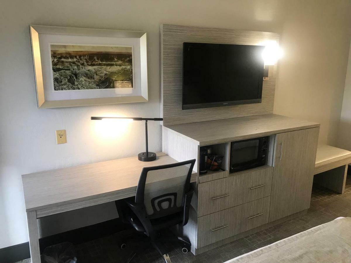 Best Western Innsuites Phoenix Hotel & Suites Exterior foto